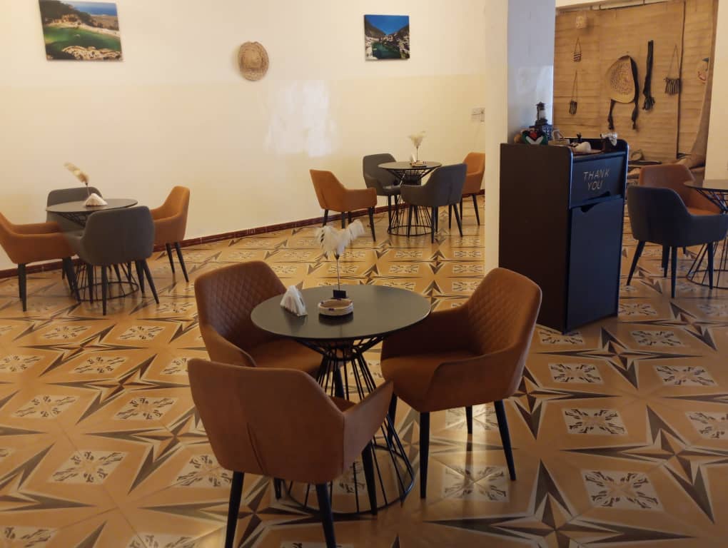 La Sirena Room